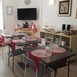 ** Konukevi A Casa Di Benny İtalya