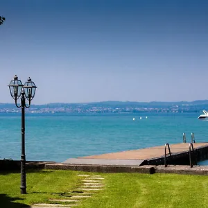 https://appartamenti-primavera-sirmione.it-lombardy.com