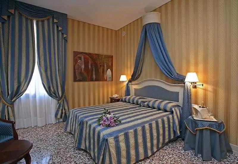 Hotel Bella Venezia 4*,