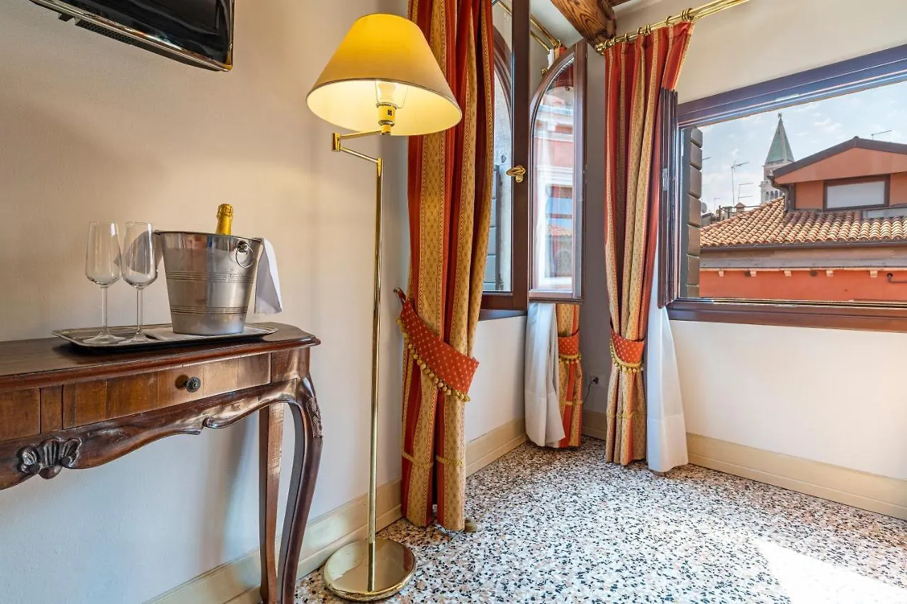 Hotel Bella Venezia 4*, Venedig